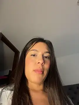 Snapshot of kamivolkano chatting on November 20, 2025, 5:24 pm kamivolkano online show from November 20, 2025, 5:24 pm