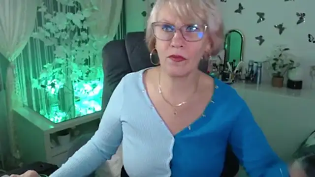 Ghertrude52 online show from January 19, 2026, 4:27 am