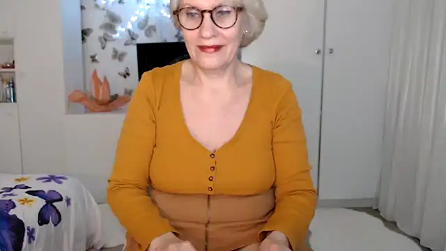 Snapshot of Ghertrude52 chatting on February 28, 2025, 7:48 am Ghertrude52 online show from February 28, 2025, 7:48 am
