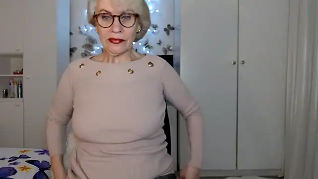 Snapshot of Ghertrude52 chatting on February 27, 2025, 4:35 am Ghertrude52 online show from February 27, 2025, 4:35 am