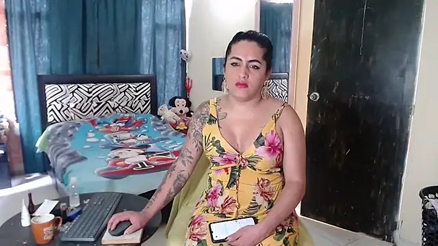 Sashaferrari2000 online show from March 8, 2026, 6:33 pm