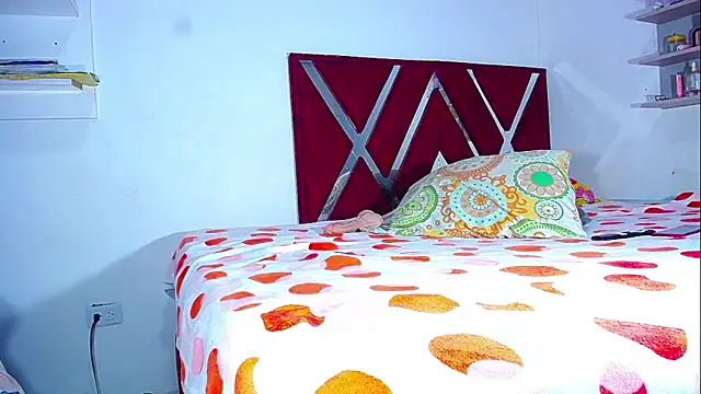 DanisaBrown online show from May 11, 2026, 4:04 pm