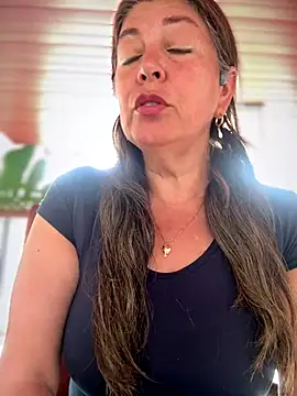 emma tour online show from December 22, 2025, 5:13 pm