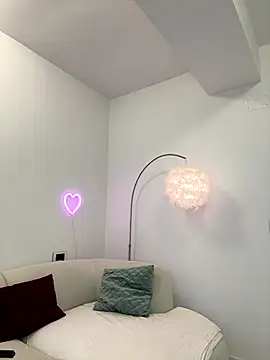 Snapshot of Rileysim88 chatting on November 21, 2025, 9:52 am Rileysim88 online show from November 21, 2025, 9:52 am