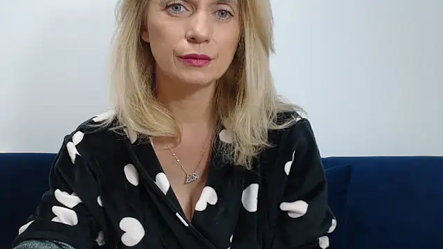 MysticCreature online show from September 23, 2025, 4:41 am