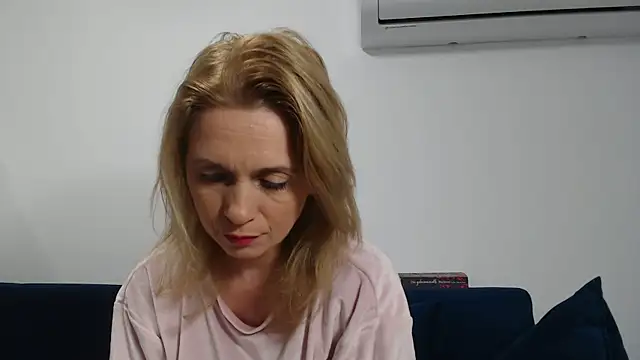 MysticCreature online show from March 10, 2026, 4:27 am