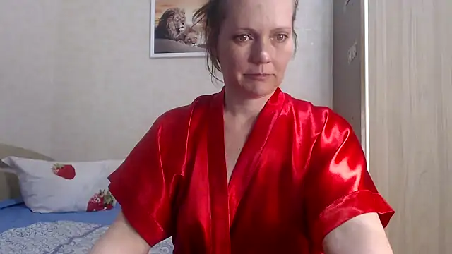 Snapshot of SheLion chatting on March 22, 2025, 4:26 pm SheLion online show from March 22, 2025, 4:26 pm