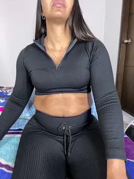 Snapshot of sandylau chatting on February 12, 2026, 7:35 pm sandylau online show from February 12, 2026, 7:35 pm