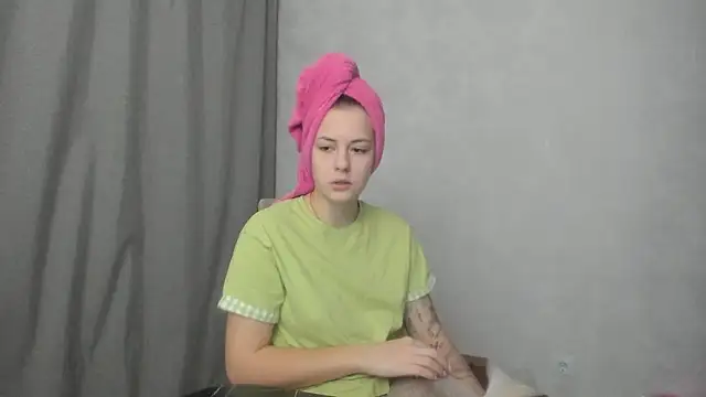 why again me online show from March 3, 2026, 7:43 pm