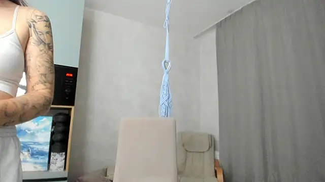 why again me online show from October 6, 2025, 5:57 pm