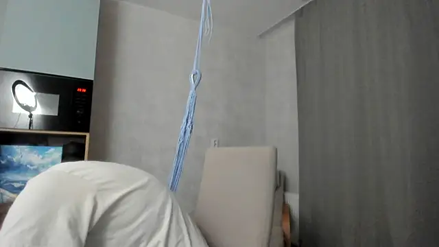 why again me online show from November 2, 2025, 5:40 pm