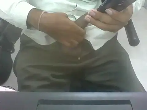 lltstr52 online show from March 27, 2026, 8:01 am