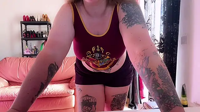 Snapshot of kisicaxx chatting on September 10, 2025, 6:45 am kisicaxx online show from September 10, 2025, 6:45 am