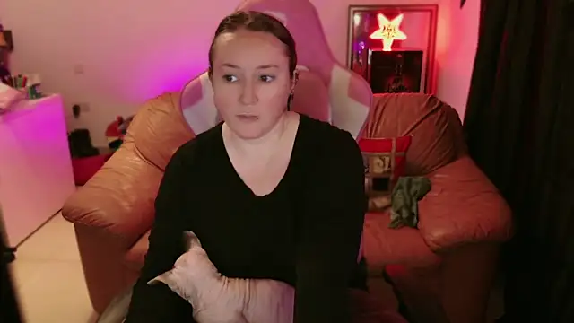 Snapshot of kisicaxx chatting on March 14, 2025, 7:34 pm kisicaxx online show from March 14, 2025, 7:34 pm