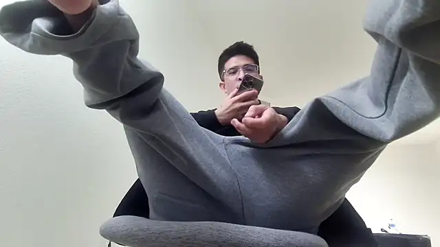 Snapshot of SebastianReiss chatting on February 28, 2026, 8:14 am SebastianReiss online show from February 28, 2026, 8:14 am