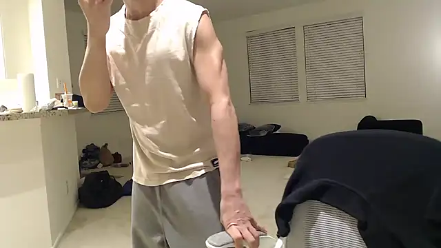 Snapshot of SebastianReiss chatting on February 7, 2026, 7:27 am SebastianReiss online show from February 7, 2026, 7:27 am