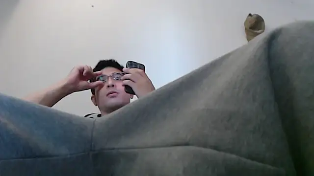 Snapshot of SebastianReiss chatting on November 5, 2025, 6:16 am SebastianReiss online show from November 5, 2025, 6:16 am