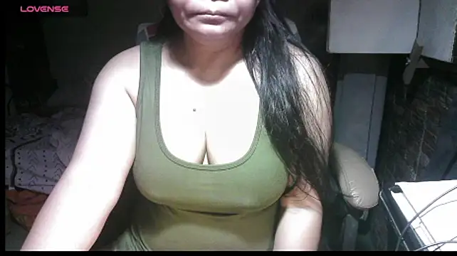 Hotpinay43 online show from September 18, 2025, 12:02 am