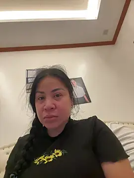 Snapshot of Tightwetholesxx chatting on March 28, 2026, 4:35 am Tightwetholesxx online show from March 28, 2026, 4:35 am