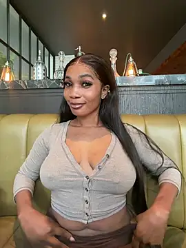 Snapshot of __Nessa__ chatting on July 19, 2026, 11:29 am Nessa online show from July 19, 2026, 11:29 am