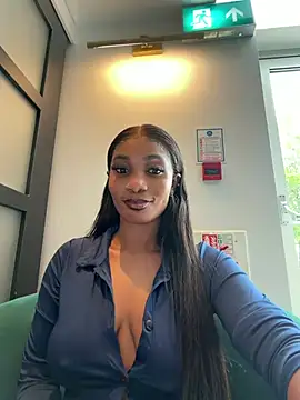 Snapshot of __Nessa__ chatting on July 4, 2026, 11:27 am Nessa online show from July 4, 2026, 11:27 am