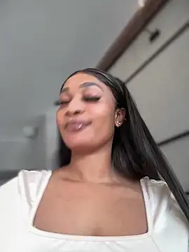   Nessa   online show from January 25, 2025, 11:34 am