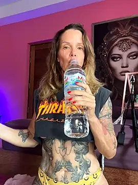 mommyselenafit  online show from September 27, 2025, 6:19 am