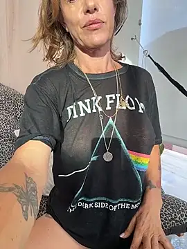 mommyselenafit  online show from February 7, 2026, 10:12 am