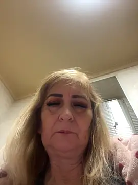 Irina2909xh online show from October 1, 2025, 3:27 pm