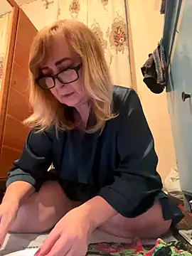 Irina2909xh online show from November 2, 2025, 12:15 am