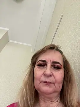 Irina2909xh online show from March 3, 2026, 11:17 am