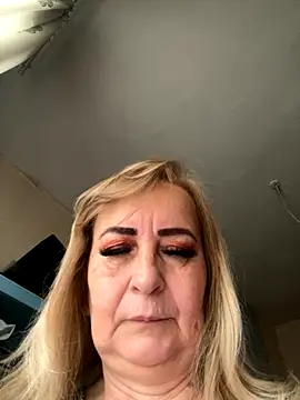 Irina2909xh online show from October 5, 2025, 6:48 am