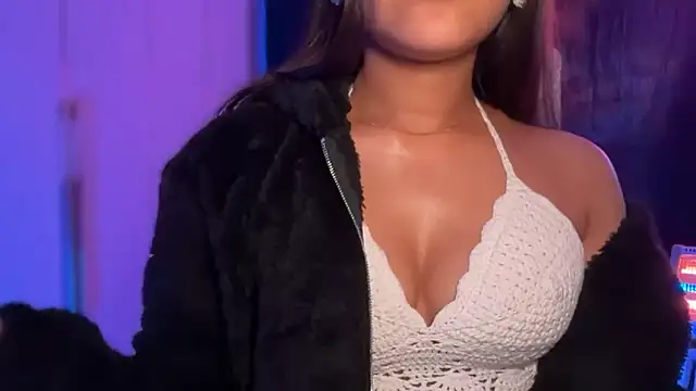 Snapshot of selen_5 chatting on December 20, 2025, 6:00 pm selen 5 online show from December 20, 2025, 6:00 pm