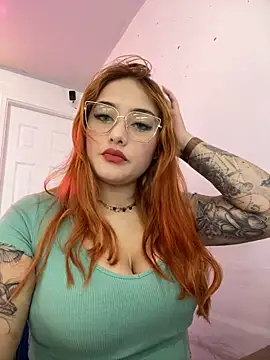 Snapshot of Tulipa_ chatting on March 4, 2025, 8:38 pm Tulipa  online show from March 4, 2025, 8:38 pm