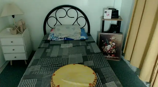 MistressZandra online show from February 25, 2025, 4:25 pm