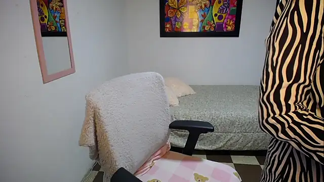 Sofi 5249  online show from February 19, 2026, 3:03 am