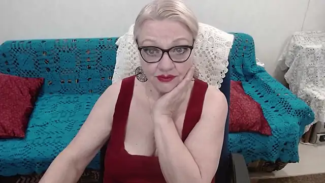 xHoneyLadyx online show from November 26, 2025, 9:31 am