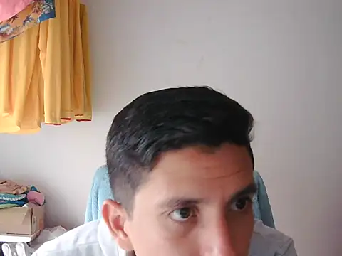 Eduardzmm online show from February 20, 2026, 9:17 pm