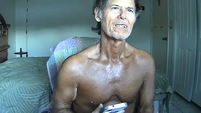 Snapshot of nakeedcowboi65 chatting on April 24, 2026, 10:45 pm nakeedcowboi65 online show from April 24, 2026, 10:45 pm