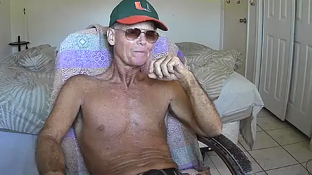 nakeedcowboi65 online show from November 17, 2025, 8:35 pm