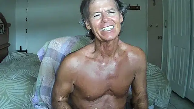 Snapshot of nakeedcowboi65 chatting on May 10, 2026, 11:06 pm nakeedcowboi65 online show from May 10, 2026, 11:06 pm
