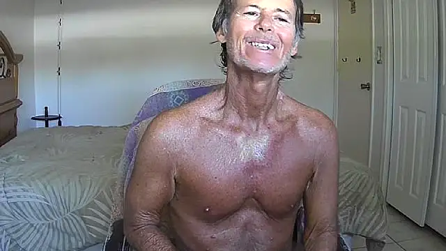 Snapshot of nakeedcowboi65 chatting on April 18, 2026, 6:43 pm nakeedcowboi65 online show from April 18, 2026, 6:43 pm