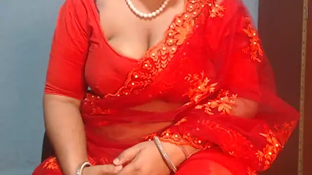 Snapshot of naughtyboobs38dd chatting on April 28, 2026, 6:07 am naughtyboobs38dd online show from April 28, 2026, 6:07 am