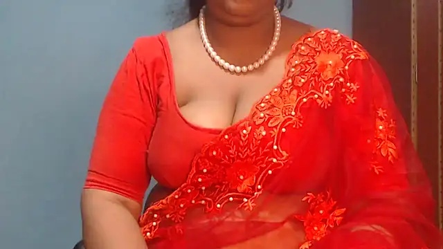 Snapshot of naughtyboobs38dd chatting on May 31, 2026, 4:24 pm naughtyboobs38dd online show from May 31, 2026, 4:24 pm