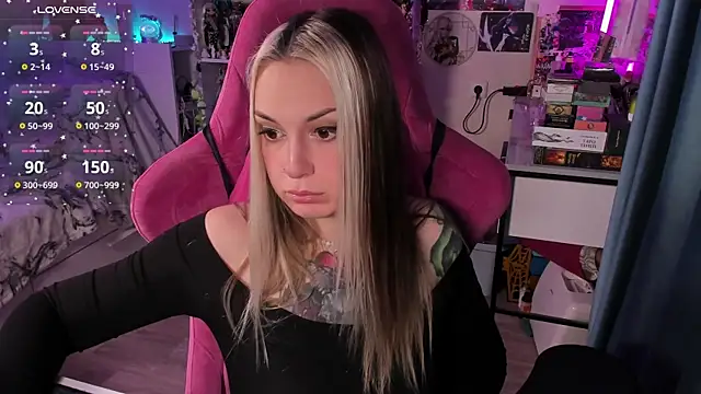 Snapshot of ChloeKohaku chatting on November 20, 2025, 3:29 am ChloeKohaku online show from November 20, 2025, 3:29 am