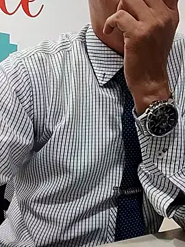 Business dickkk online show from October 25, 2025, 1:56 pm