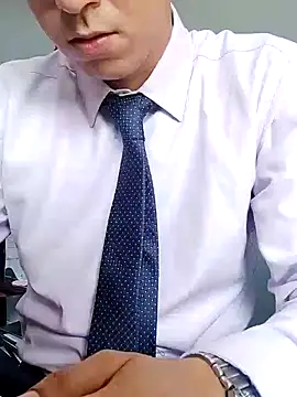 Business dickkk online show from December 19, 2024, 3:08 pm