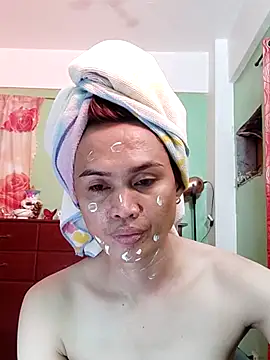 QueenSoreal online show from September 22, 2025, 5:52 pm