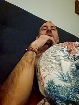 verylargecock online show from January 12, 2026, 10:22 am