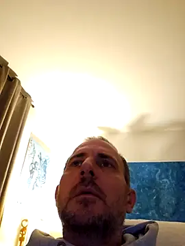 verylargecock online show from January 11, 2026, 4:47 pm